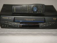 PANASONIC 4 Head Hi-Fi Stereo Omnivision VHS VCR with Remote Control.