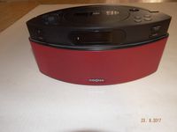 Insignia NS-BBTCD01 CD Boombox with AM/FM Radio and Bluetooth