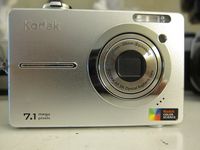 Kodak EASYSHARE C763 - Digital camera - compact - 7.1 Mpix - optical zoom: 3 x - supported memory: MMC, SD