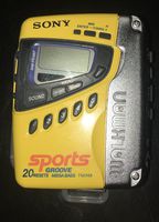 Sony Sports Groove WM-FS497 Water Resistent 20 Presets Mega Bass FM/AM Walkman
