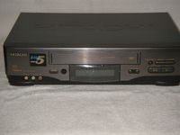 Hitachi 4 Head Hi-Fi Stereo VCR, Model FX611, Dynamic Picture Enhancer, Perfect!