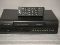 ZENITH 4 Head Hi-Fi Stereo VHS VCR, Model VRA422, with Remote Control.
