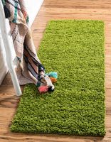 Unique Loom Solo Solid Shag Collection Modern Plush Grass Green Runner Rug (2' 6 x 19' 8)