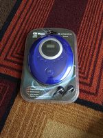 Audiovox DM8220B Personal CD Player Blue Color DM 8220 B