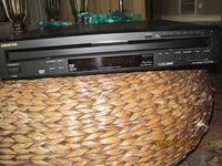 Onkyo DV-CP702 6-disc carousel DVD/CD changer