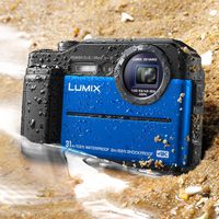 Panasonic DC-TS7A Lumix TS7 Waterproof Tough Camera, 20.4 Megapixels, 4.6X Zoom Lens, USA, with 3" LCD, Blue